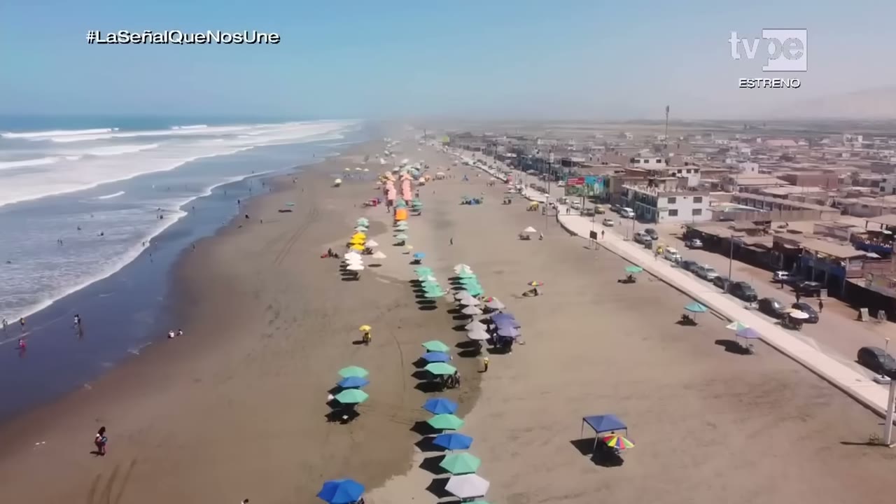 La playa de Camaná desde el aire