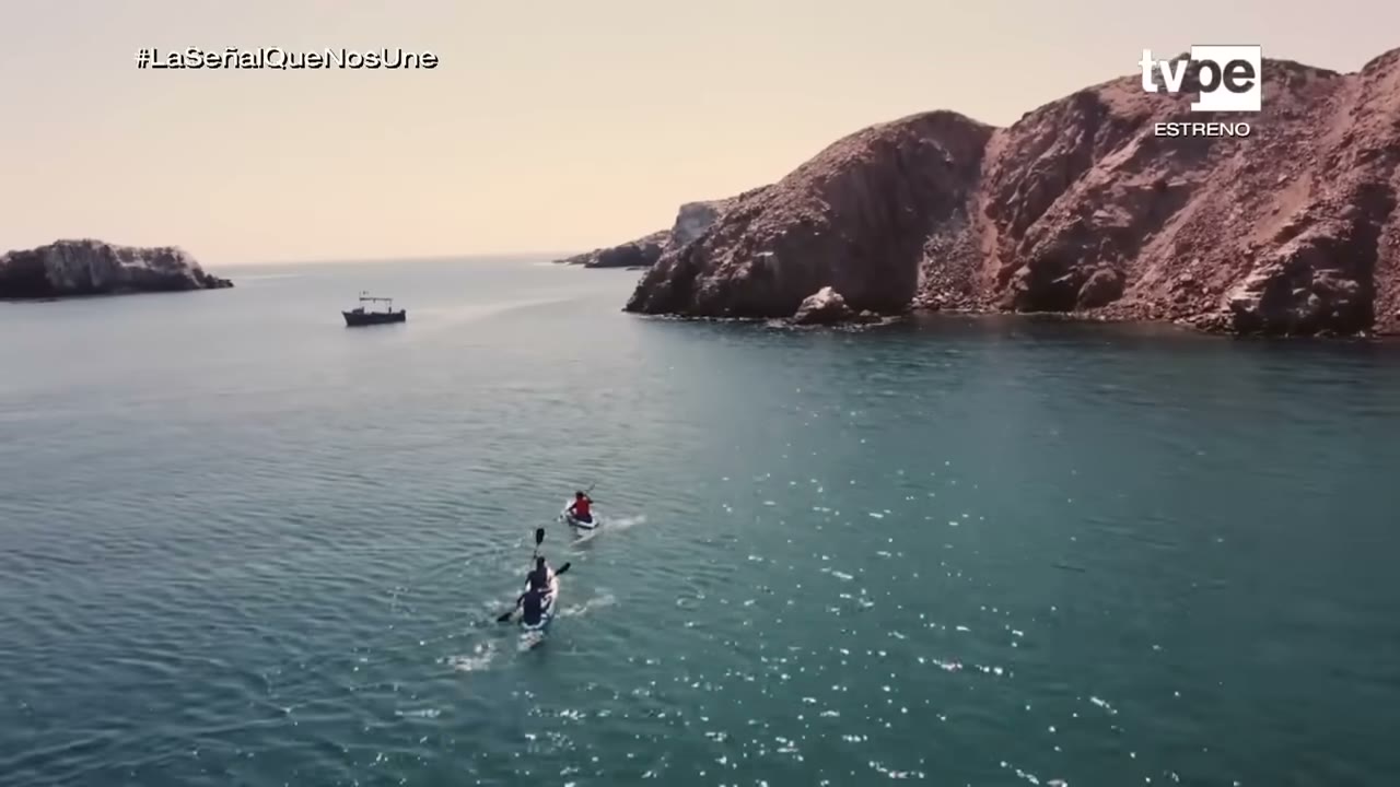 Kayak en una caleta al sur de Quilca