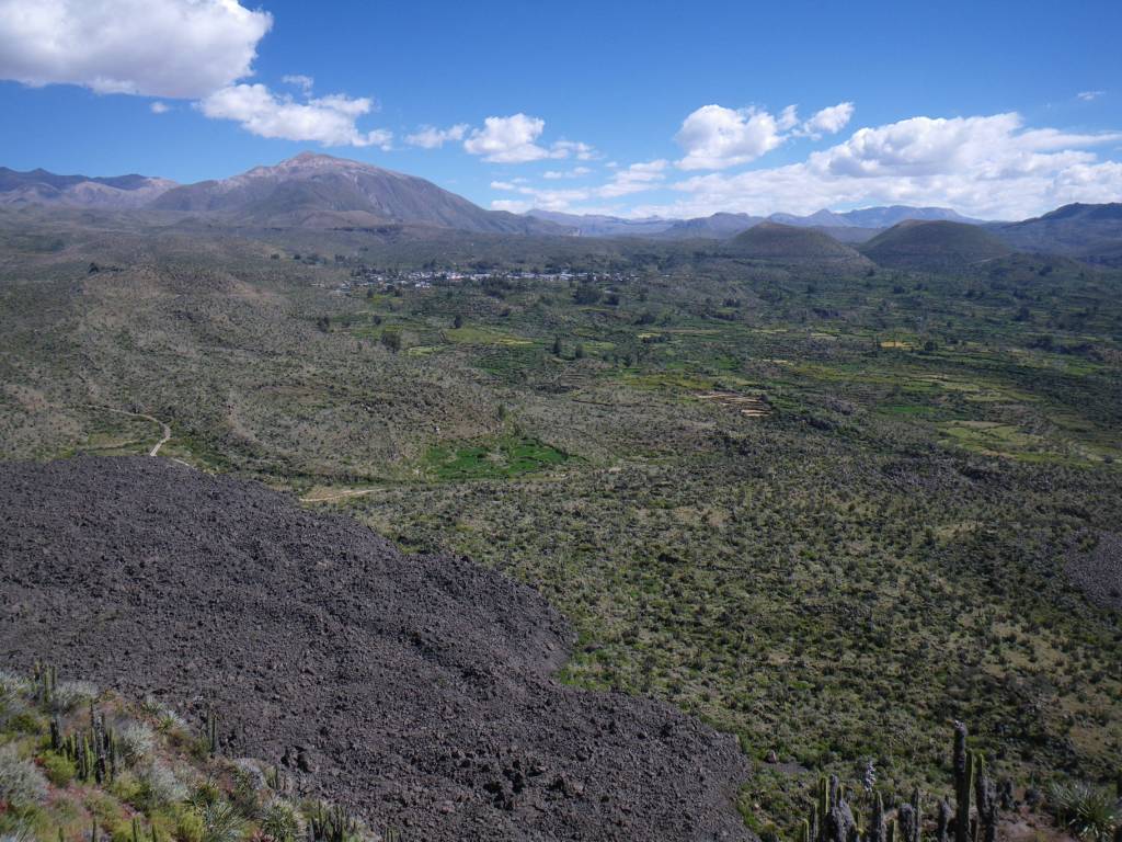 Lava, conos y Andagua desde Antaymarca