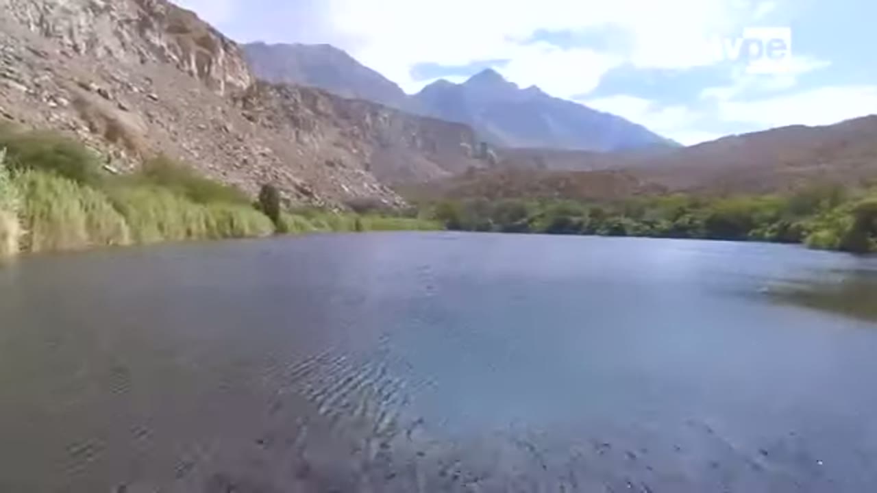 La laguna Mamacocha, cerca de Ayo