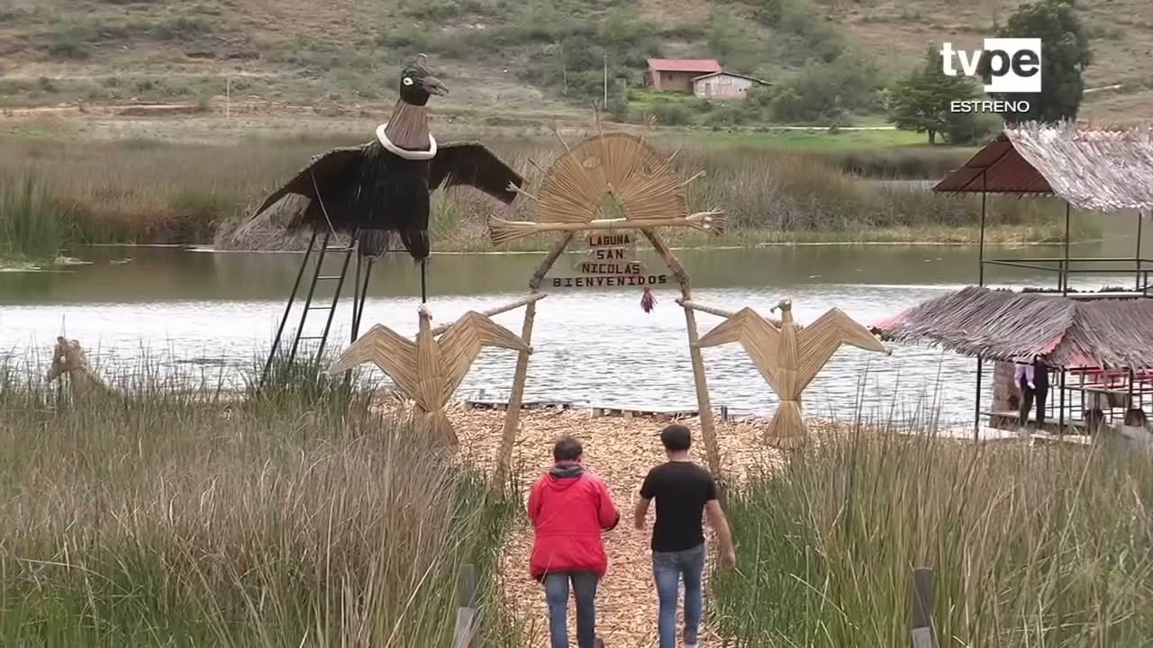 Visitantes en la laguna San Nicolás