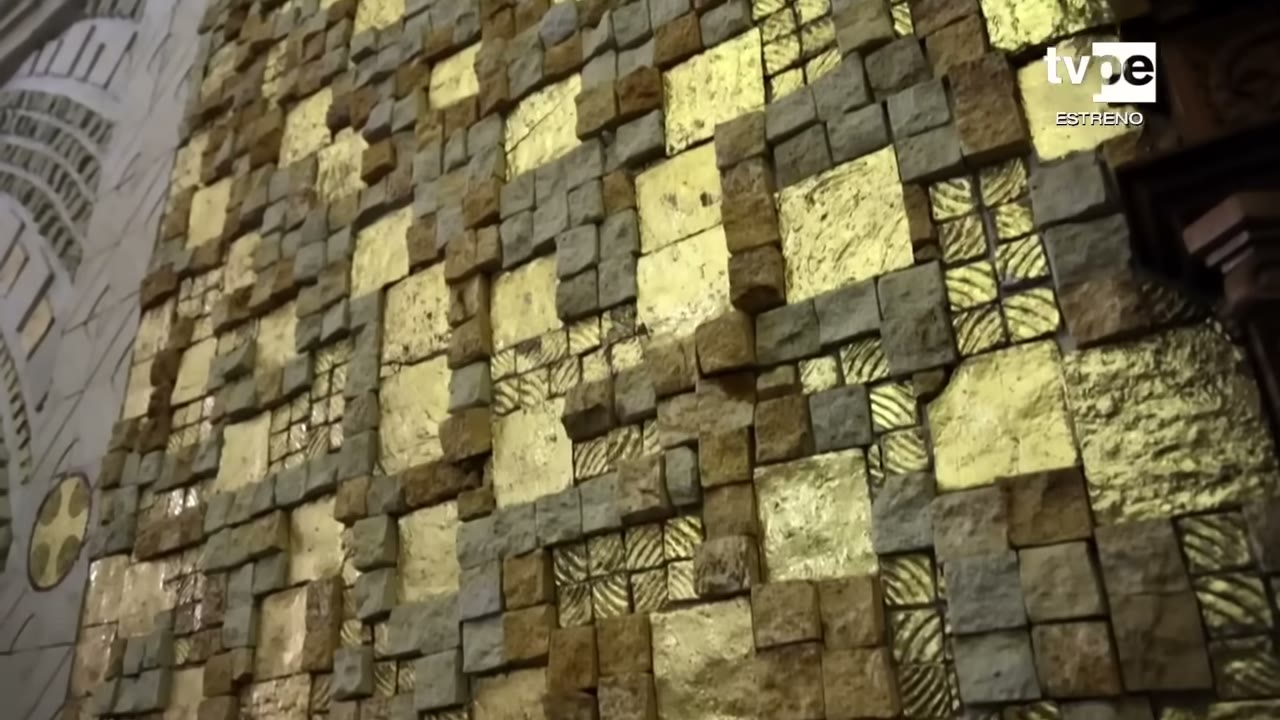 Mosaico de piedras en Polloc