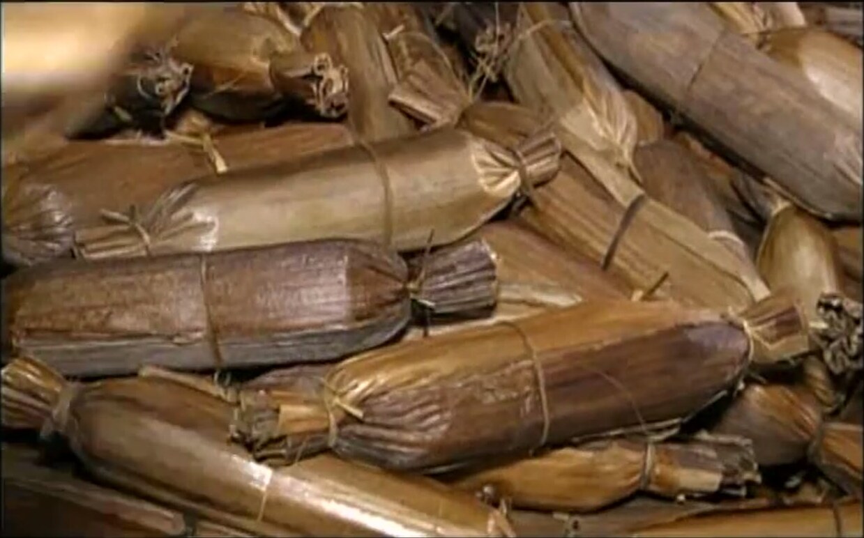 Rallados envueltos en hoja de plátano