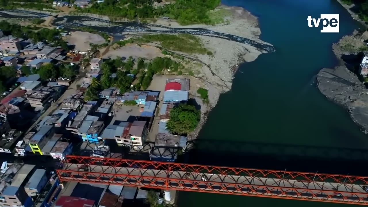 El puente Pachacútec sobre el Apurímac, entre San Francisco y Kimbiri