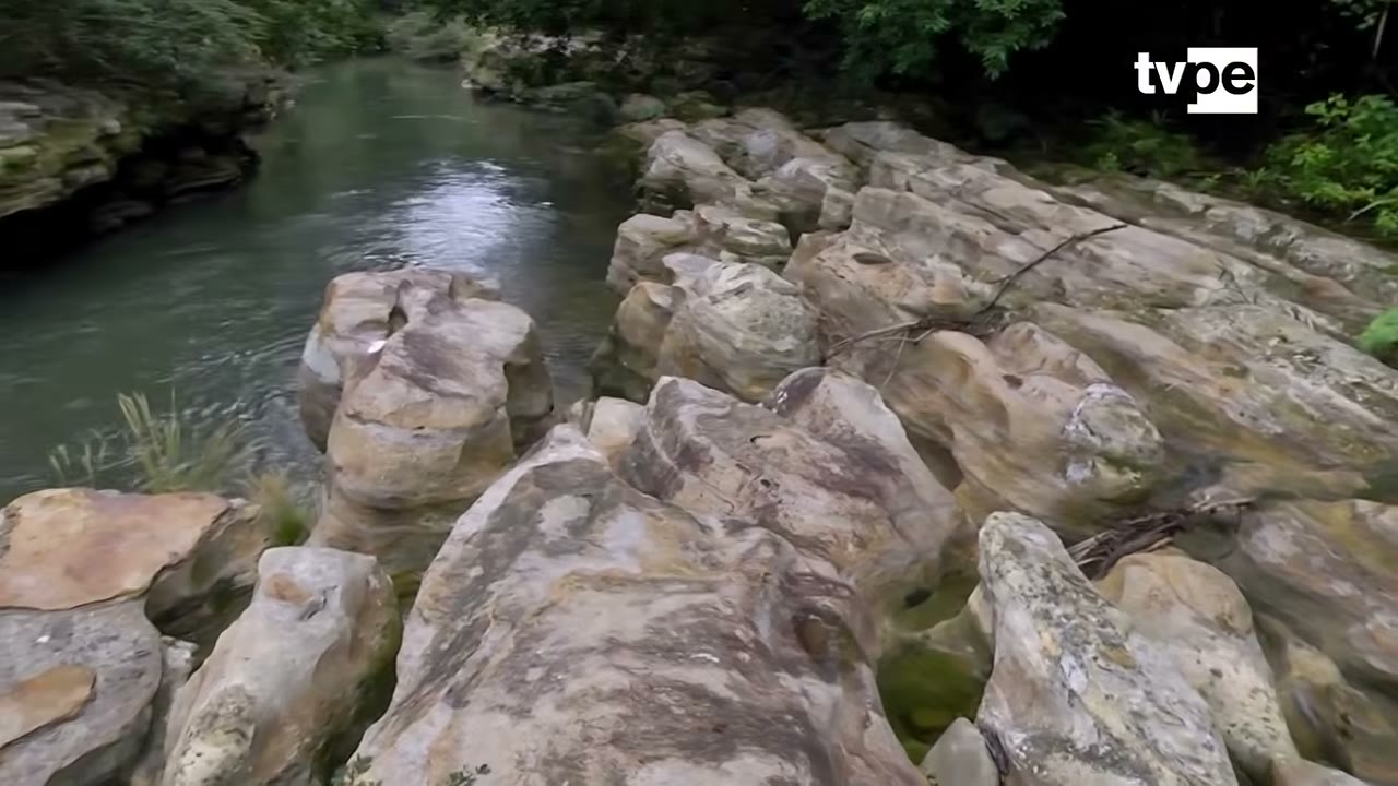 Rocas del cauce del Pintuyacu