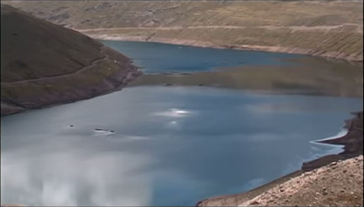 La laguna Paucarcocha, vista desde el abra Tiopata