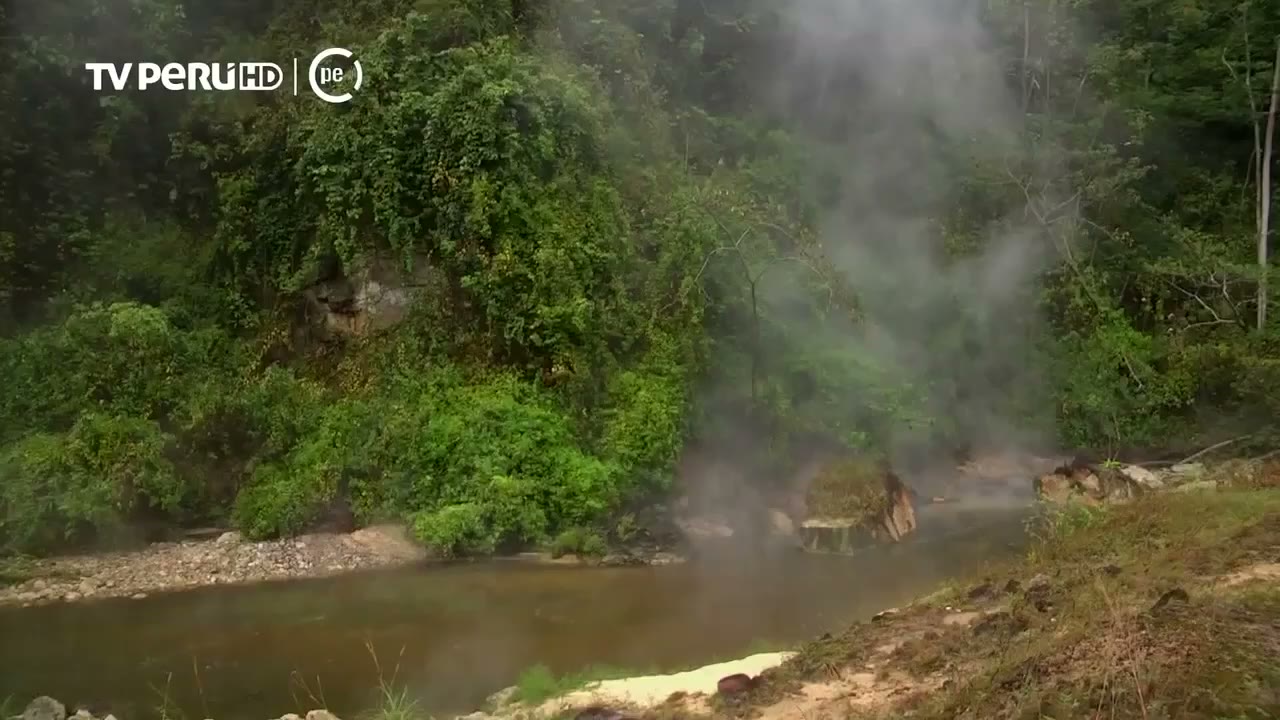 El Encanto de Humo, un río de agua hirviente