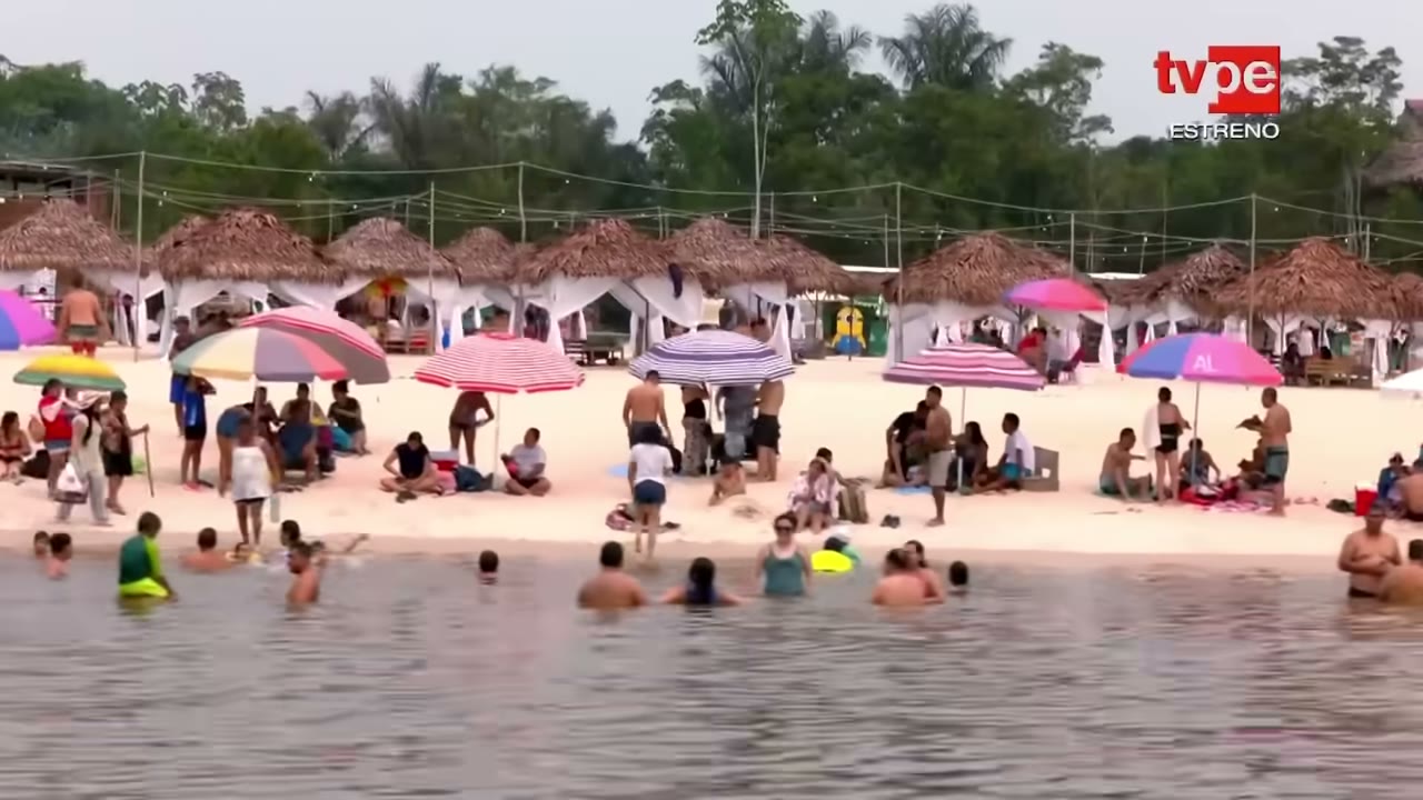 Playa Muyuna en el río Nanay