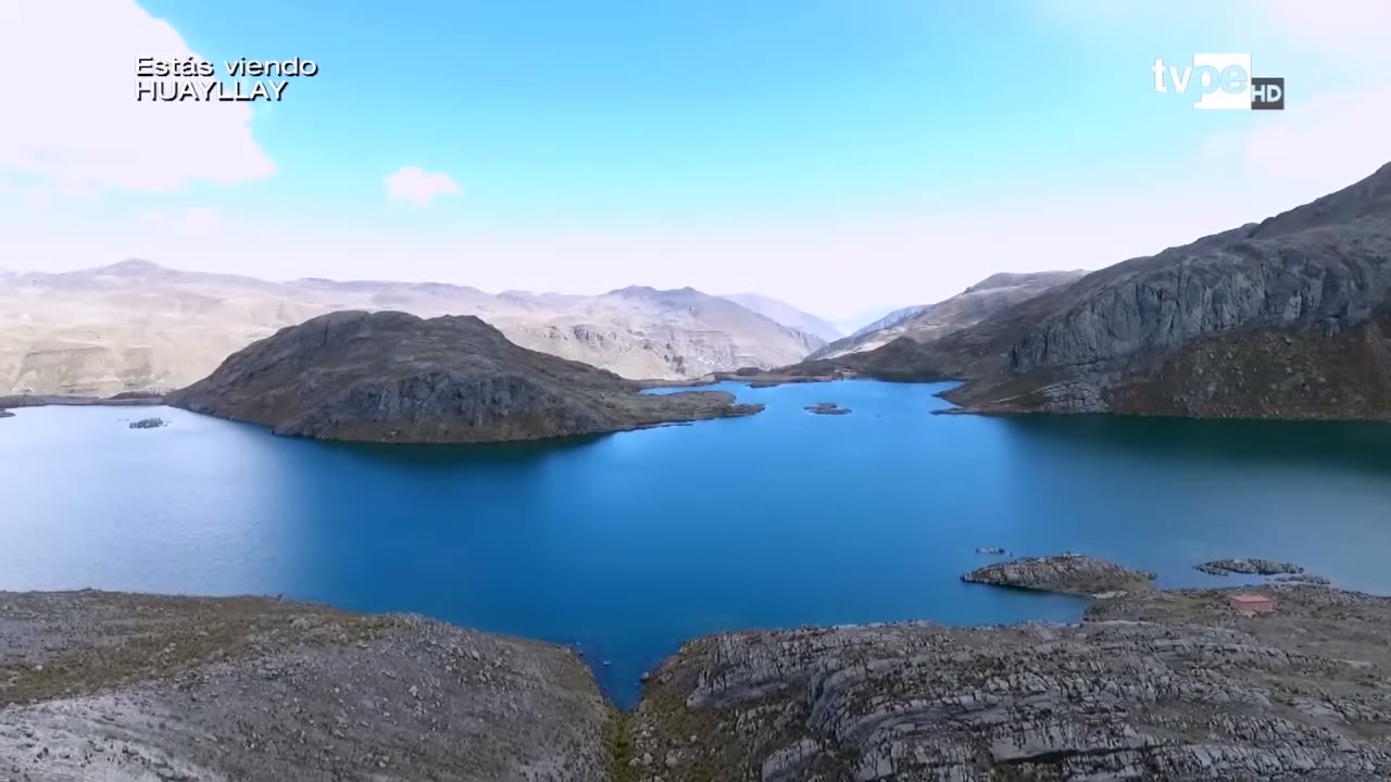 La laguna Chuchón, en la cordillera de La Viuda