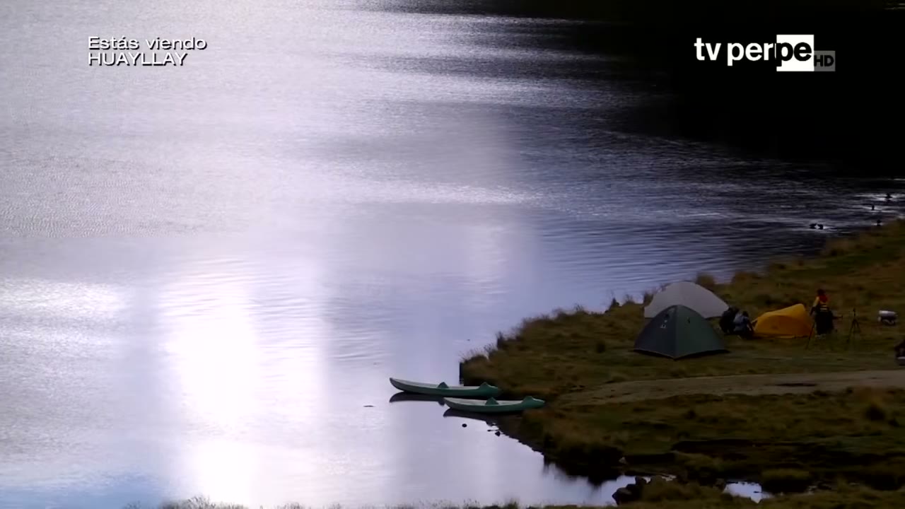 Campamento junto a la laguna Japurín