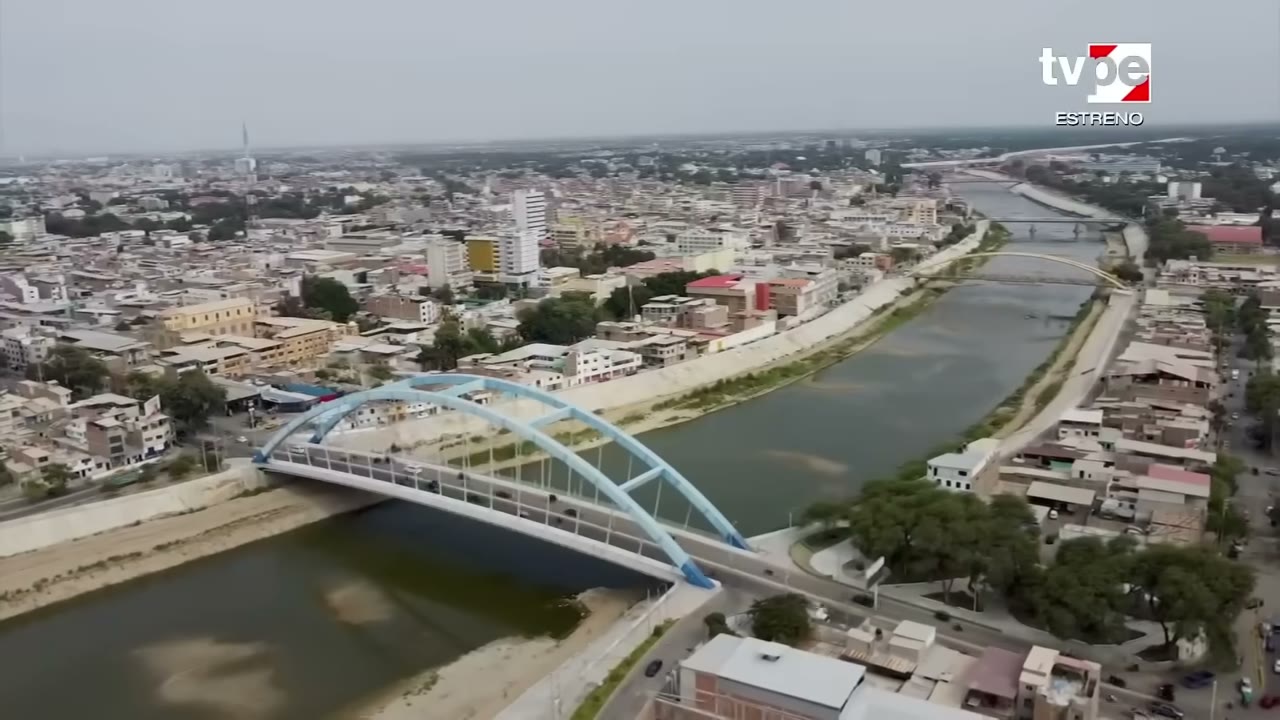 Piura y su puente sobre el río