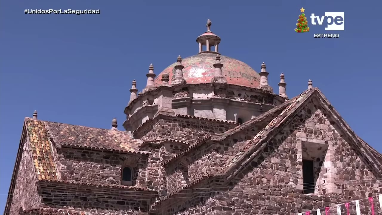 Cúpula del templo de Santiago Apóstol de Lampa