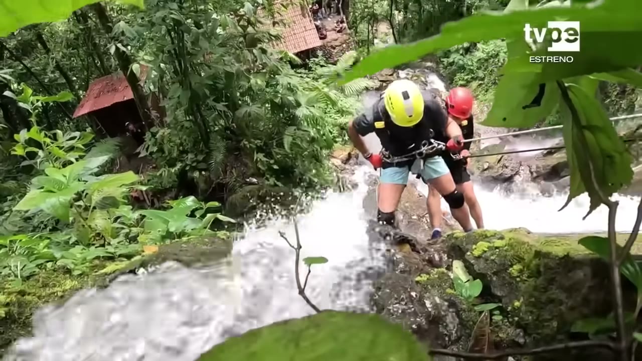 Bajando por la catarata de Honolulo