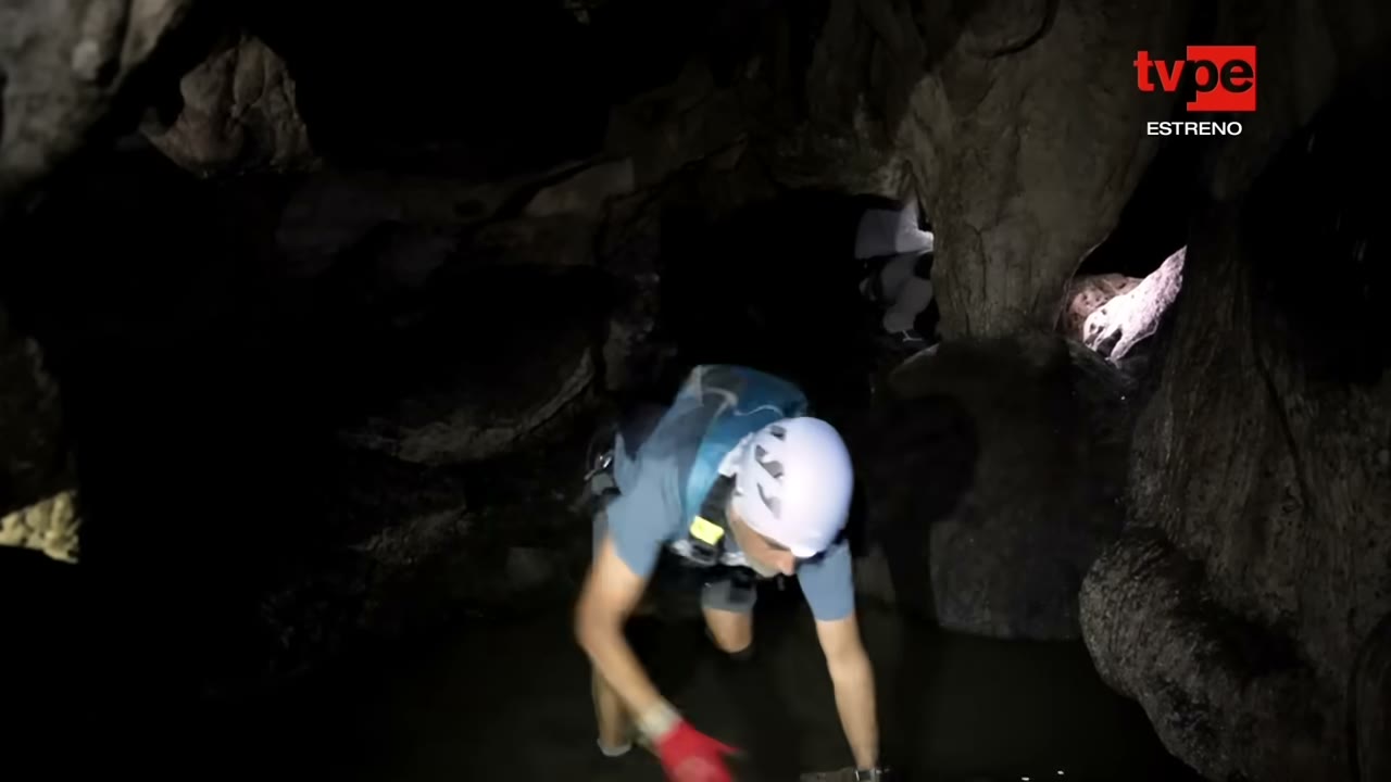 Dentro de la cueva del Manto Sagrado