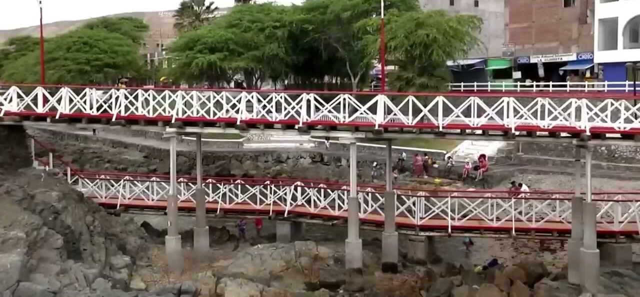 El viejo muelle fiscal de Ilo