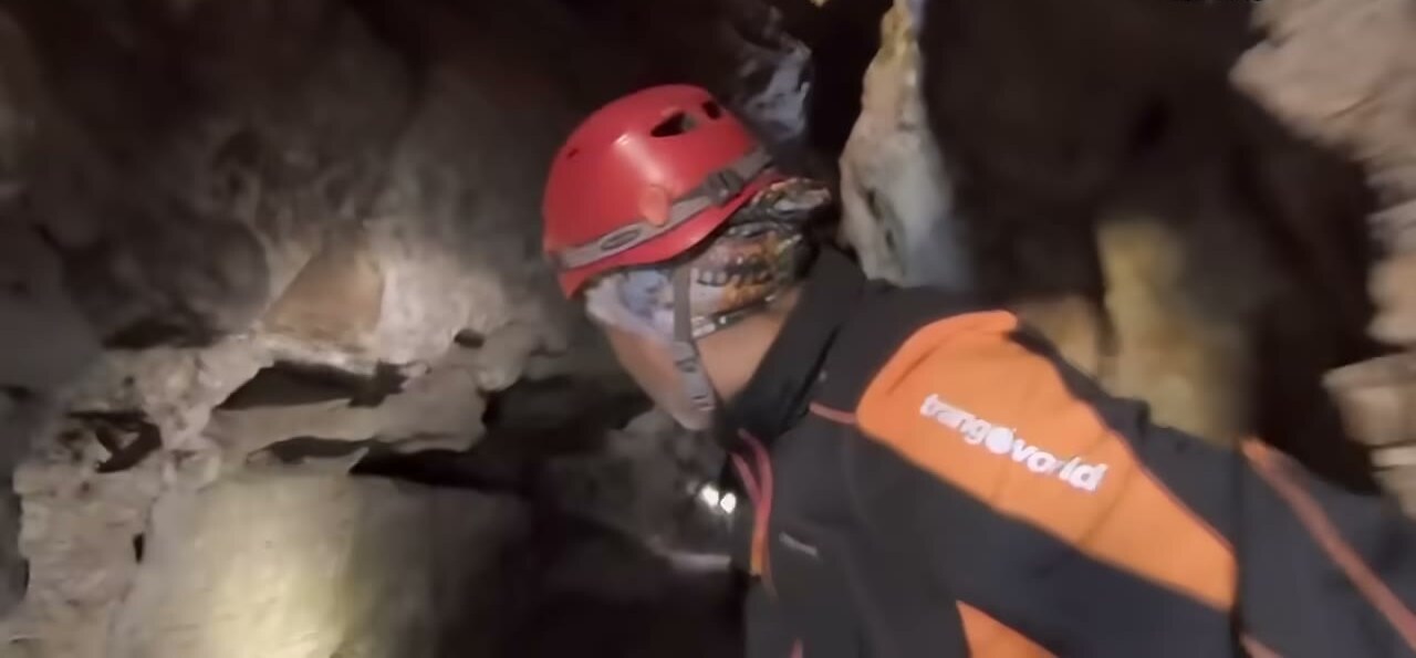 Dentro de las grutas de Ccarañahui